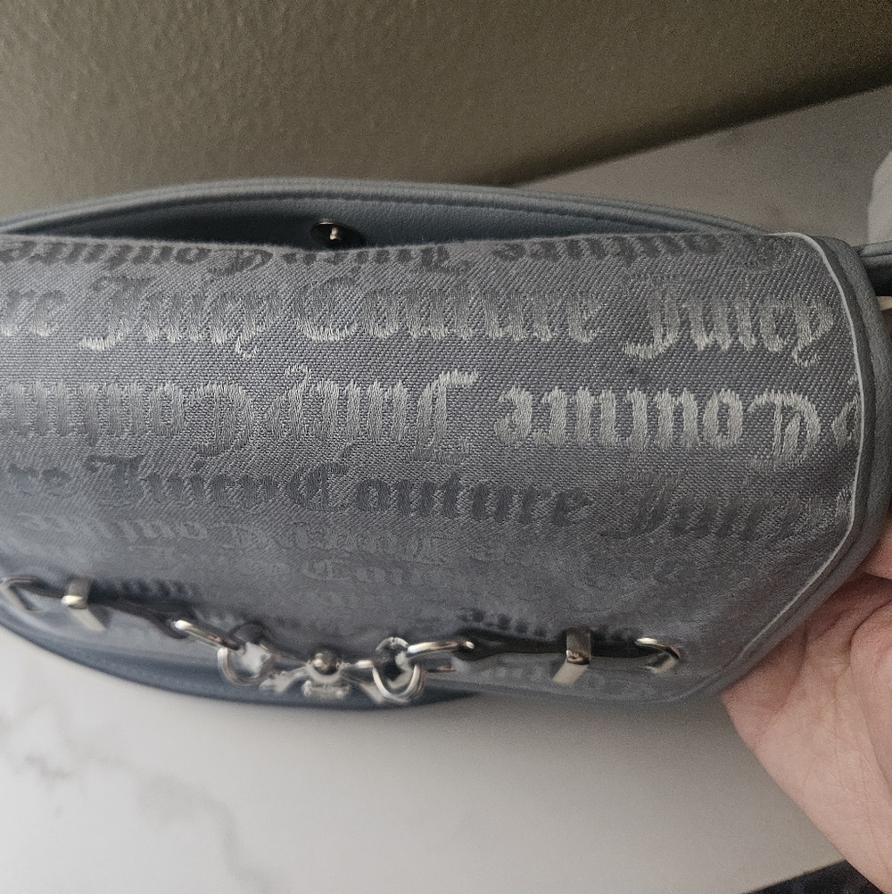 Juicy Couture Metallic Silver Crossbody Bag - Picture 7 of 9